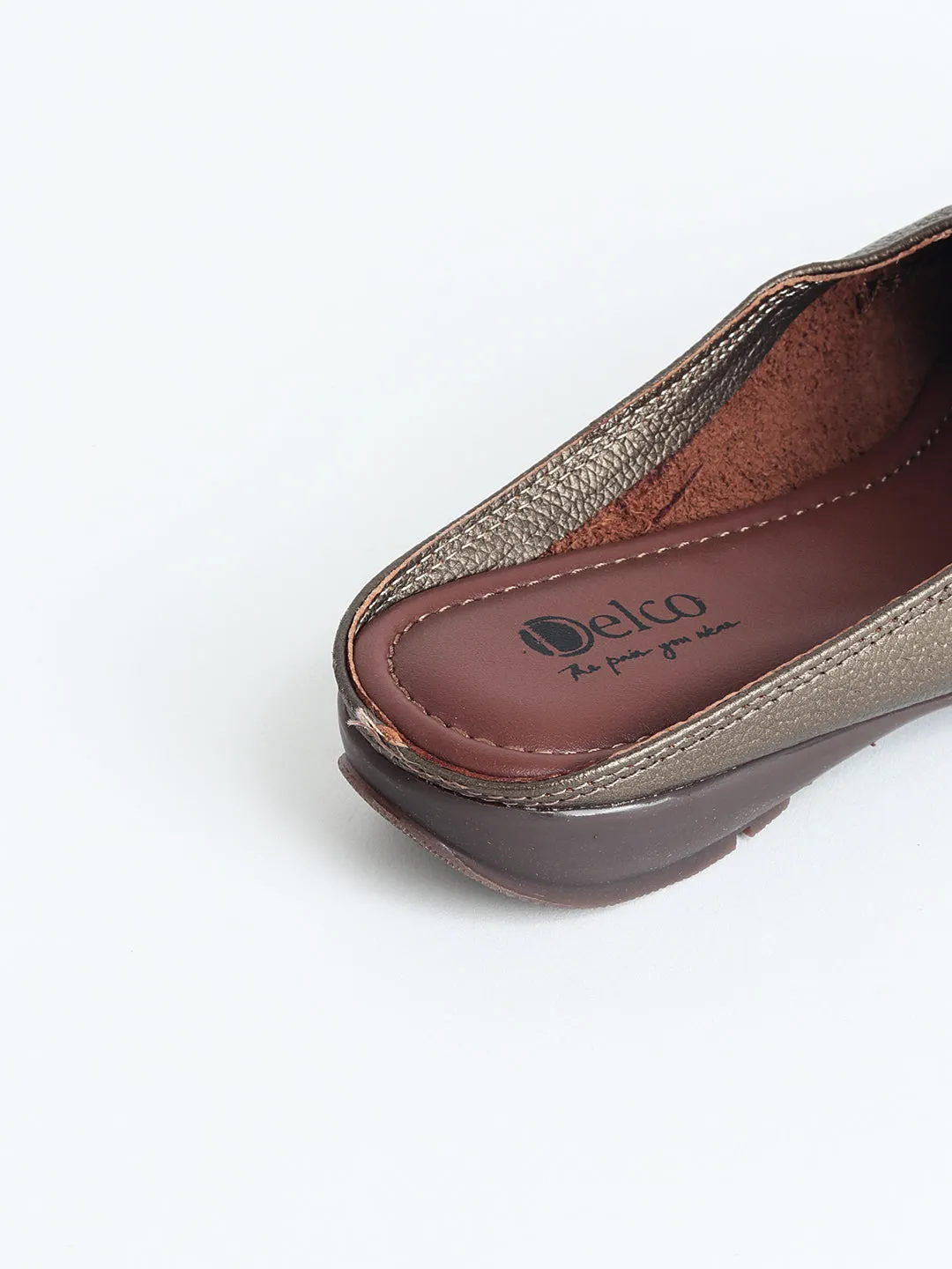 Delco Bantoo Bronze Leather Flats