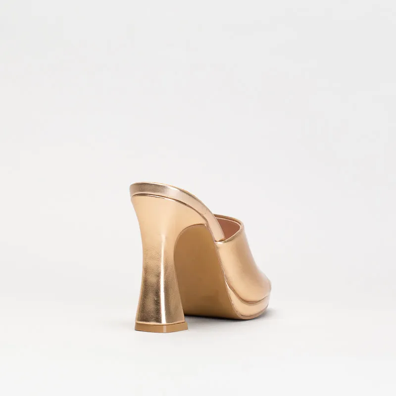 Unreal Women 70's Feel Mule Heel _ 155332